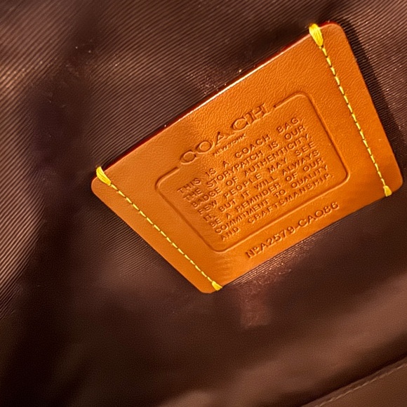 NWOT Coach Erin Shoulder Bag - Picture 7 of 9